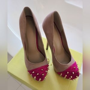 Spiked Color Block Pumps